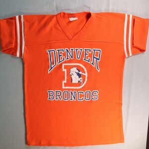 Vintage Denver Broncos Logo-7 Single Stitch USA T Shirt V Neck Women's Size M